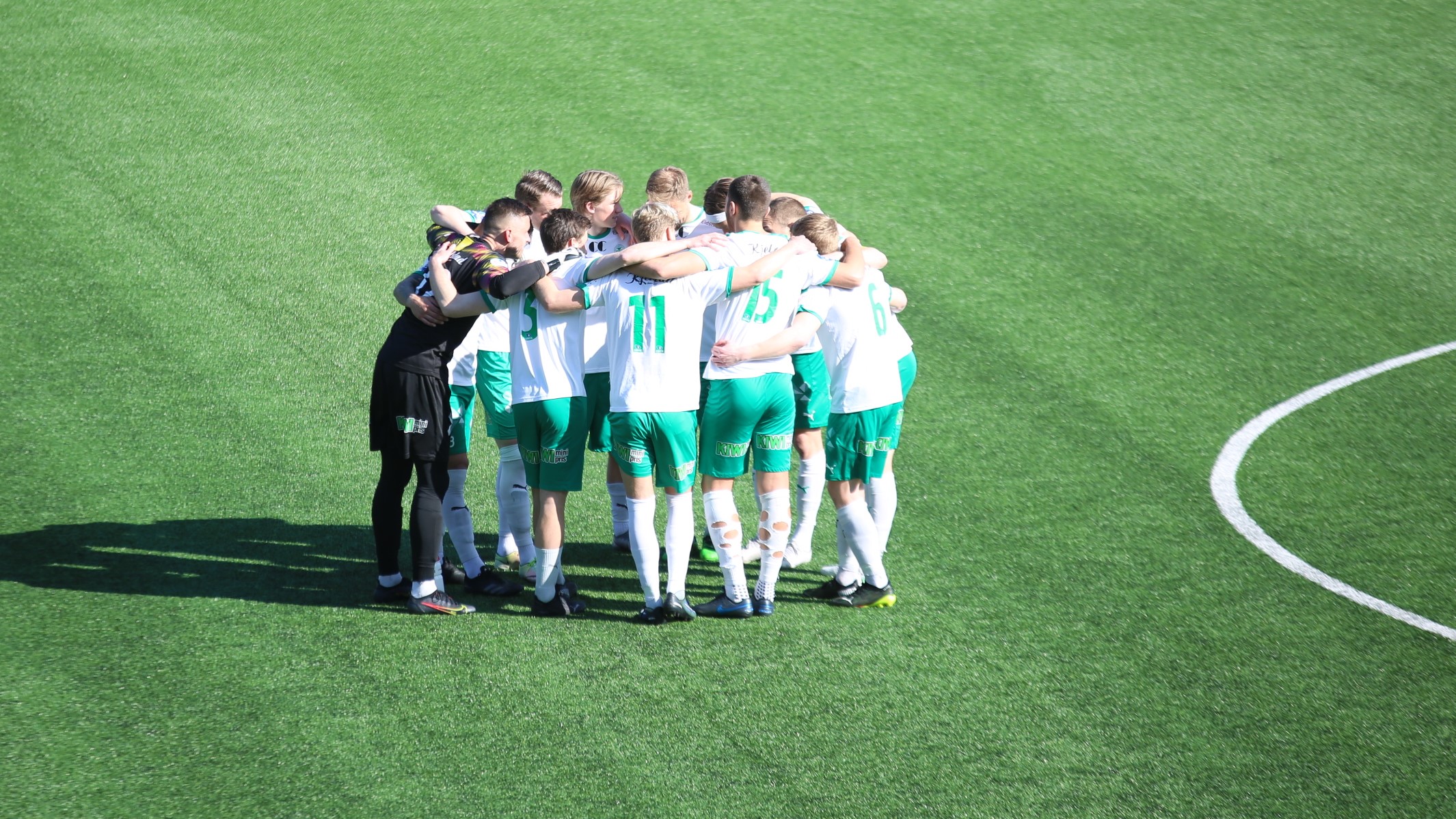 - Solid sterk gjennomføring